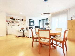 Piso en venta en Eixample Nord – La Devesa en Girona