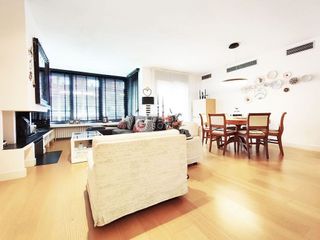 Piso en venta en Eixample Nord – La Devesa en Girona