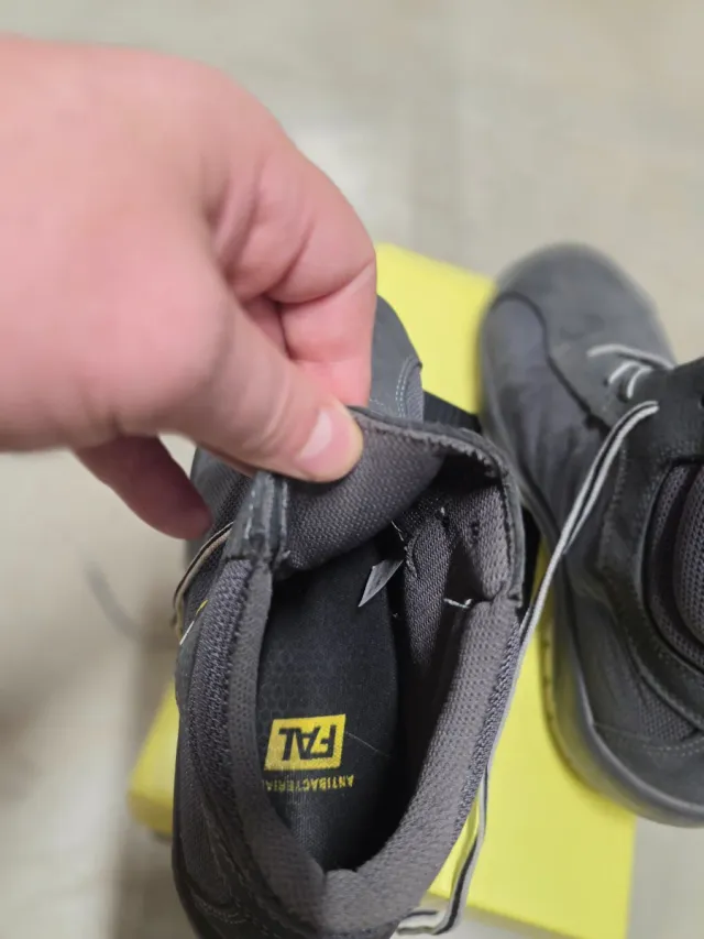 Zapatos de seguridad FAL grises