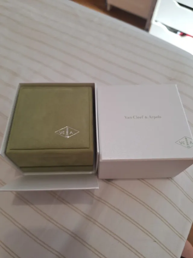 Anillo Van Cleef & Arpels Oro Rosa