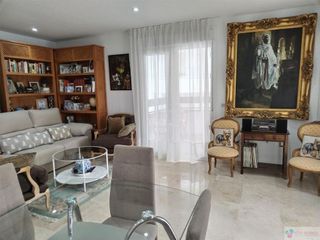 Piso en venta en Playa Bajadilla - Puertos en Marbella