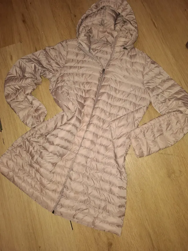 Chaqueta acolchada con capucha