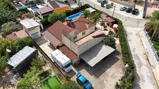 Chalet en venta en Urbanizaciones en Llíria