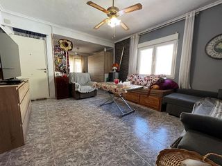 Chalet en venta en Urbanizaciones en Llíria