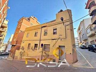 Chalet en venta en Alcora, l´