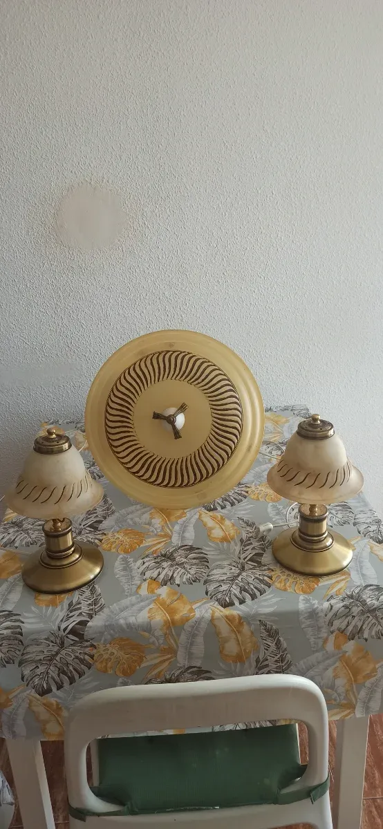 Conjunto lámparas dormitorio beige y dorado