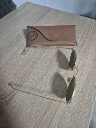 Gafas Ray-Ban Doradas y Negras