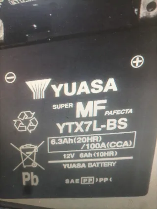 Batería Yuasa YTX7L-BS