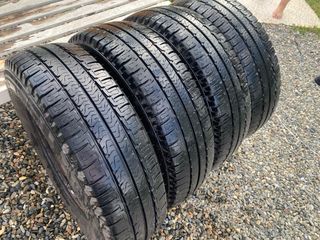 Neumáticos Michelin Agilis 215/75 R16CP