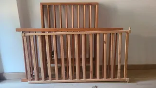 Berço de madeira para bebé