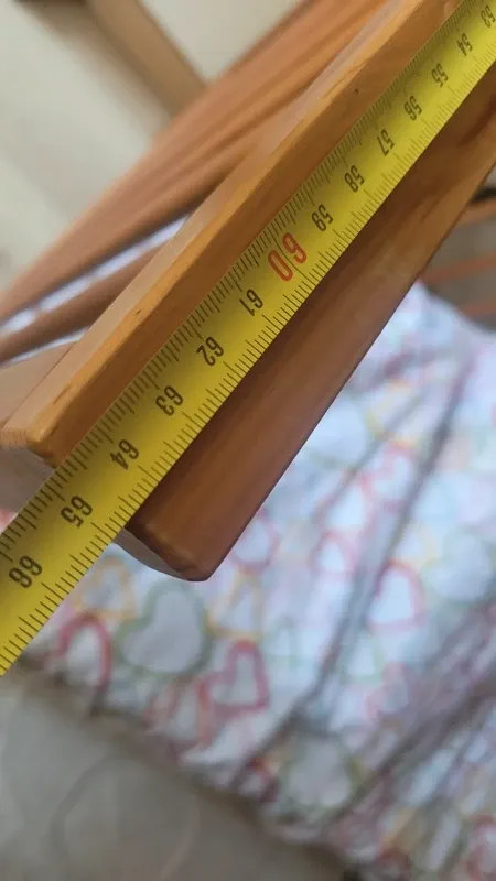 Berço de madeira para bebé