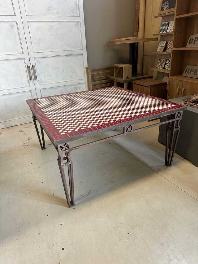 Mesa Mosaico Artesanal Hierro Rojo Blanco