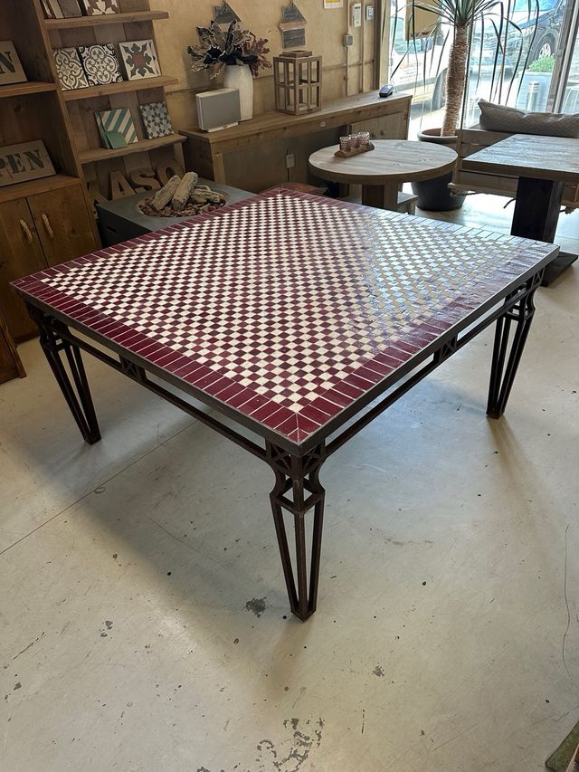 Mesa Mosaico Artesanal Hierro Rojo Blanco