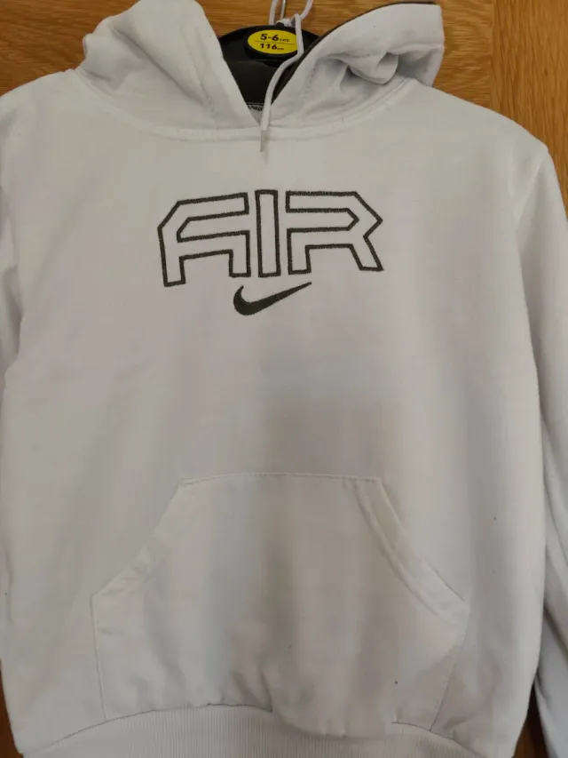 Conjunto chándal Nike blanco y verde