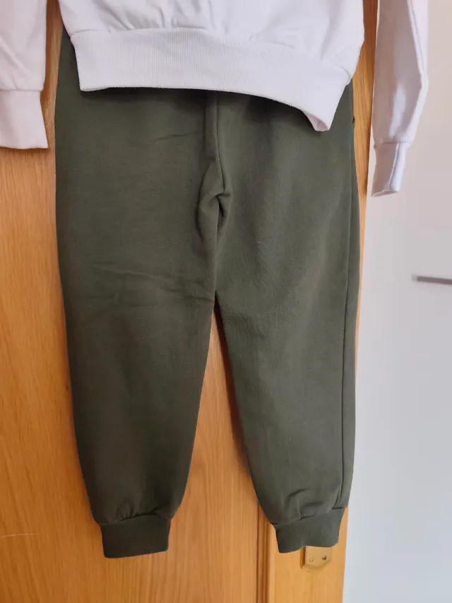 Conjunto chándal Nike blanco y verde