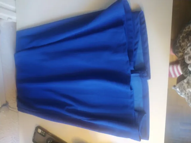 Vestido azul con cuello halter