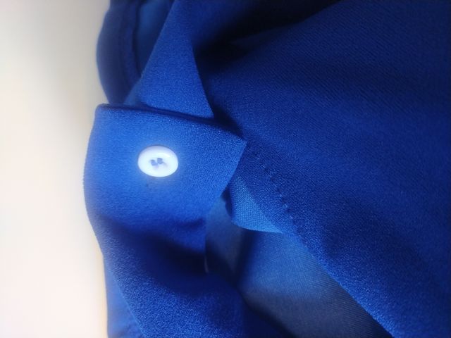 Vestido azul con cuello halter