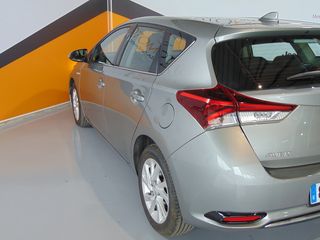 Toyota Auris 1.8 Hybrid 100 CV. 2019