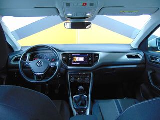 Volkswagen T-Roc 2.0 TDI ADVANCE 150 CV. 2021