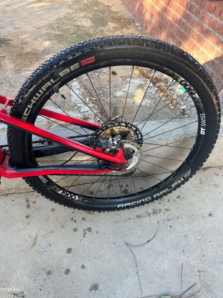 Bicicleta Conway Full Suspension Roja