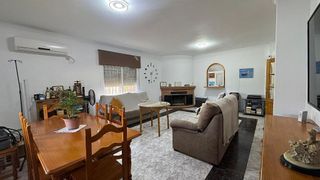 Chalet en venta en Carmona