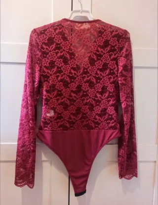 Body de encaje burdeos manga larga