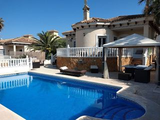 Chalet en venta en Bigastro