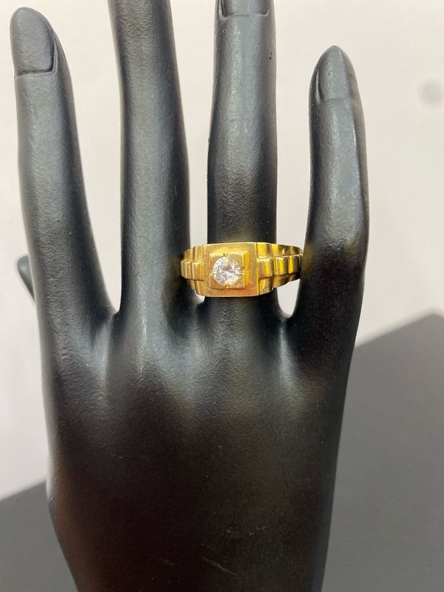 Anillo Oro 18k con Piedra