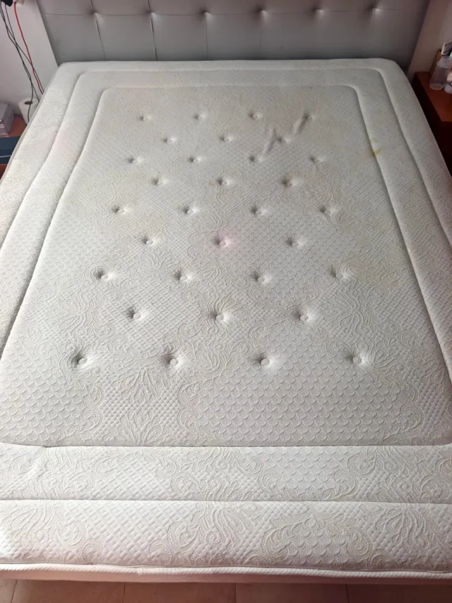 Base Cama Tapizada 150 + Colchón