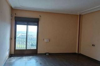Piso en venta en Torreperogil