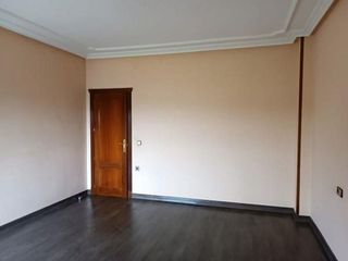 Piso en venta en Torreperogil