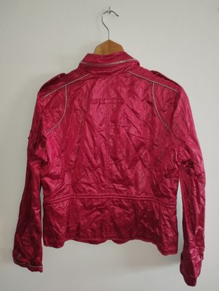 Cazadora chubasquero mujer