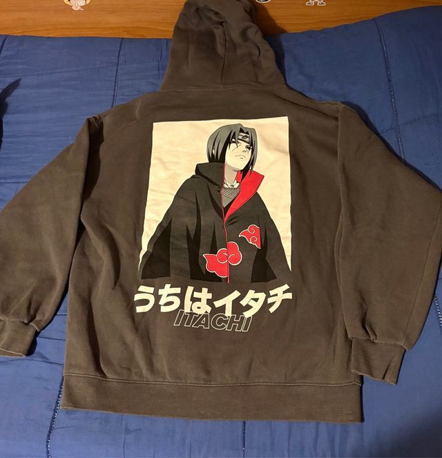 Sudadera Itachi Pull&Bear Negra