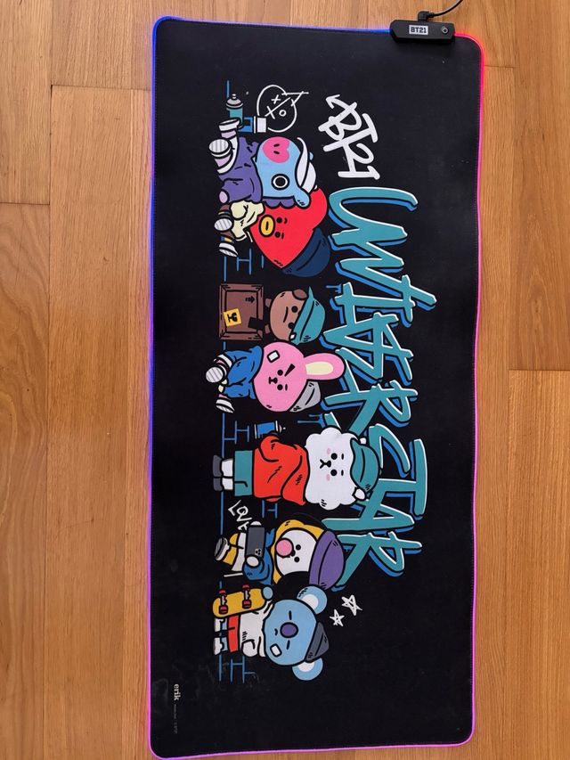 Alfombrilla Gaming BT21 RGB y Camara Logitech 1080