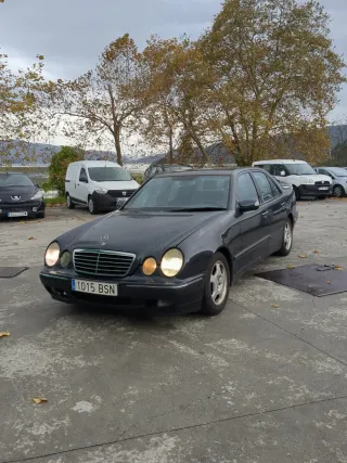 Mercedes-Benz Clase E 2002
