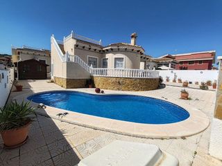 Chalet en venta en Bigastro