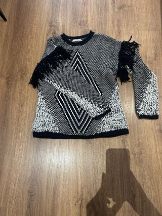 Jersey con flecos blanco y negro
