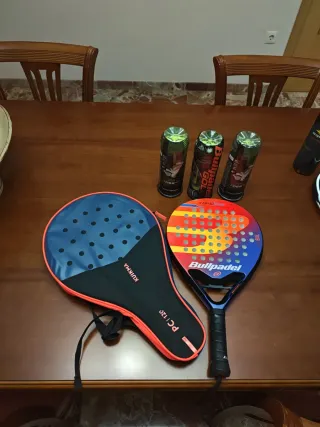 Pala de Bullpadel BP10EVO + Funda + 9 Bolas US