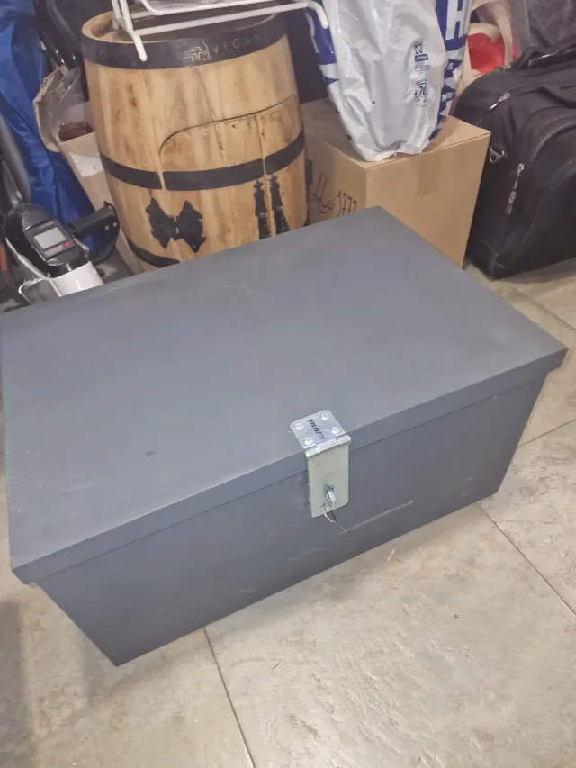 Baúl de hierro galvanizado