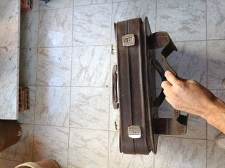 Maleta vintage marrón