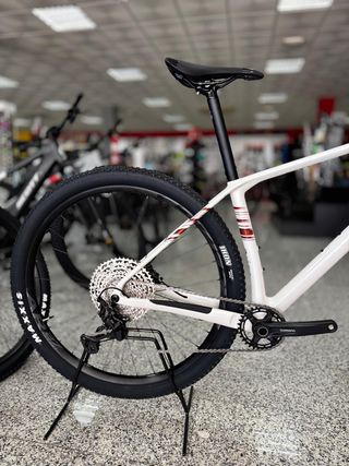 Bicicleta BH Ultimate RC 6.5