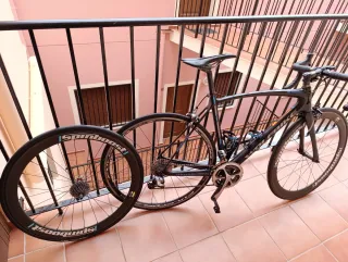 Rodillo Bkool y Bicicleta Wolfbike