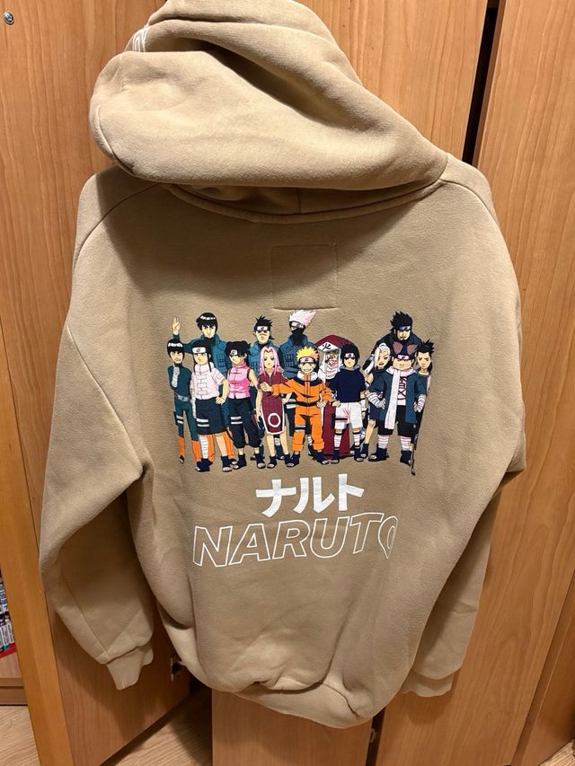 Sudadera Naruto Pull&Bear Beige