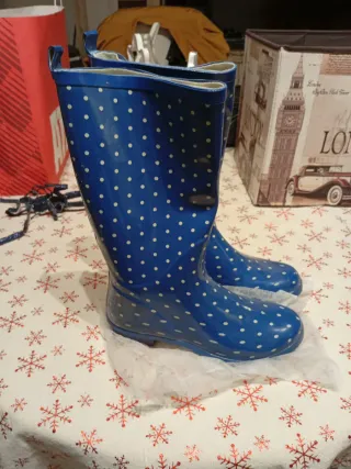 Botas de agua mujer lunares azules