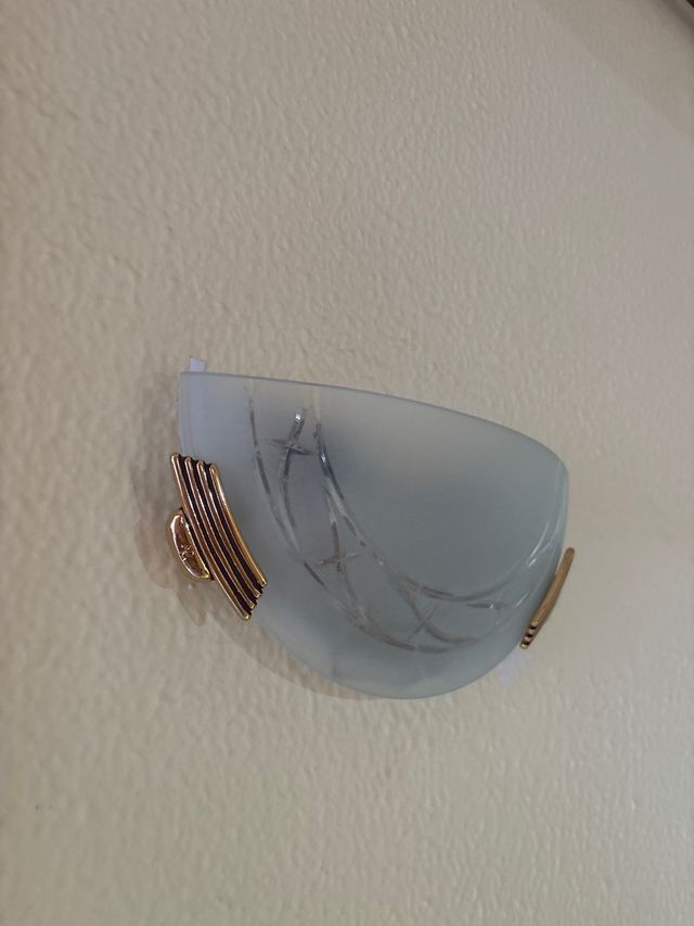 Lámpara de pared cristal y metal