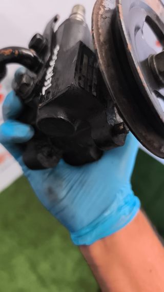 Bomba Dirección Nissan Terrano II