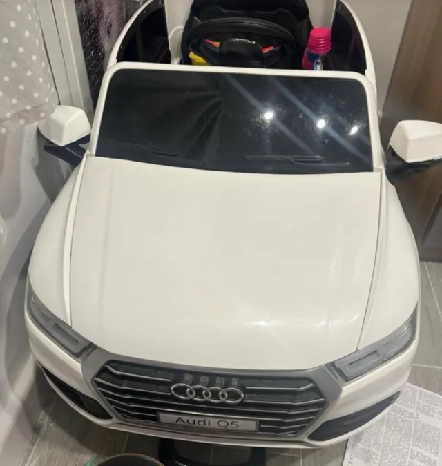 Coche eléctrico Audi Q5 para niños