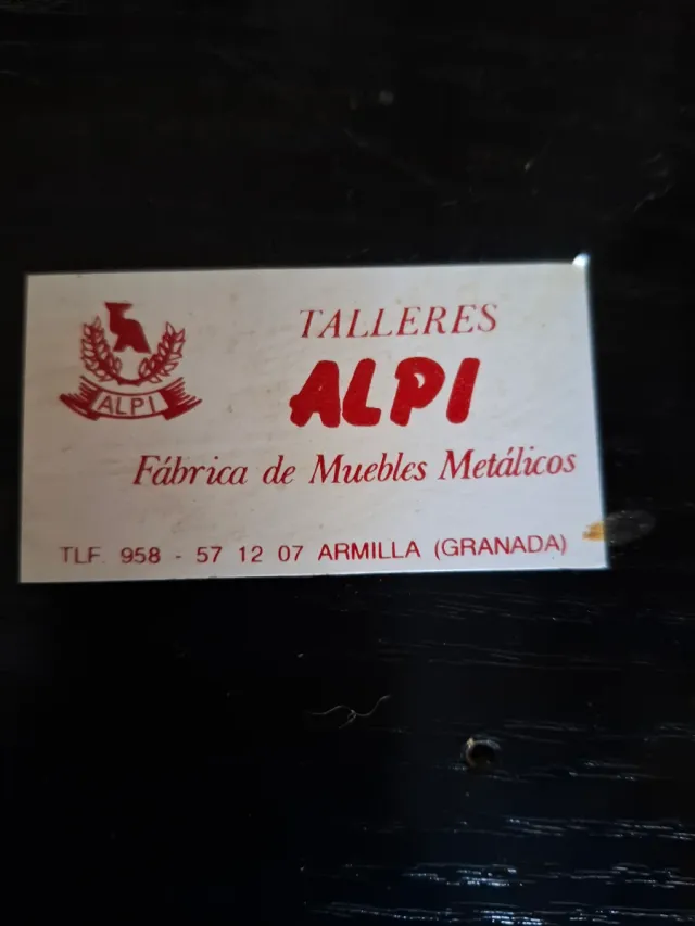 Mesa redonda negra terraza/bar