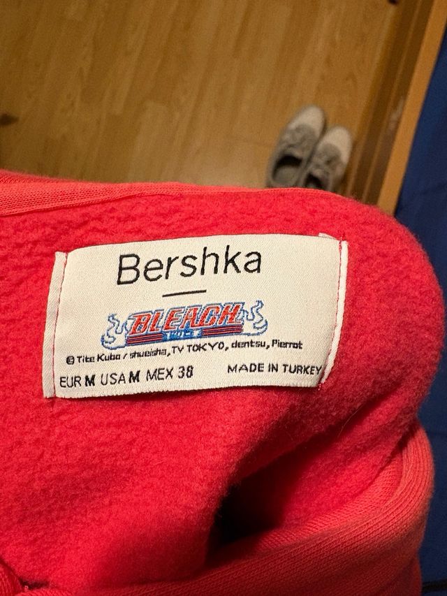 Sudadera Bleach Bershka Roja