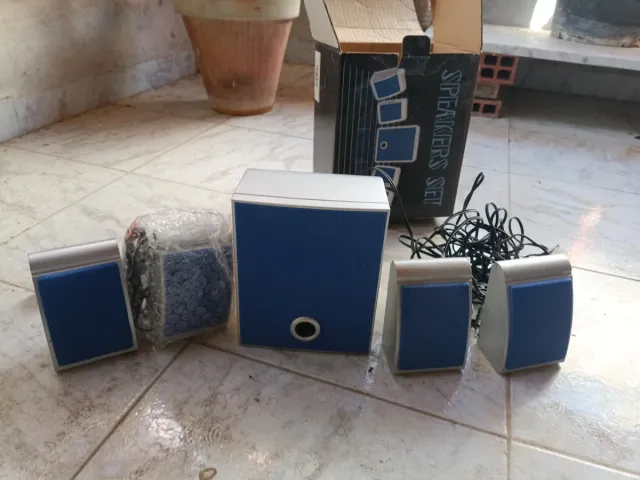 Altavoces 2.1 Azul y Plata